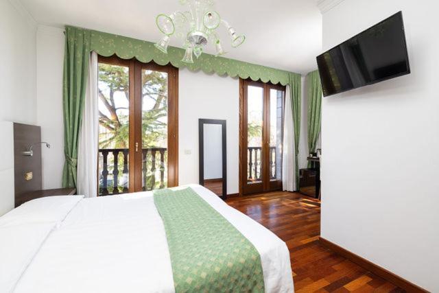 Cipro 3* Lido de Venise